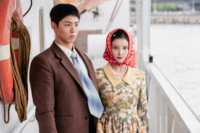 “国民の妹”IU＆“国民の彼氏”パク・ボゴムW主演！Netflix韓国ドラマ『おつかれさま』3月7日配信スタート！