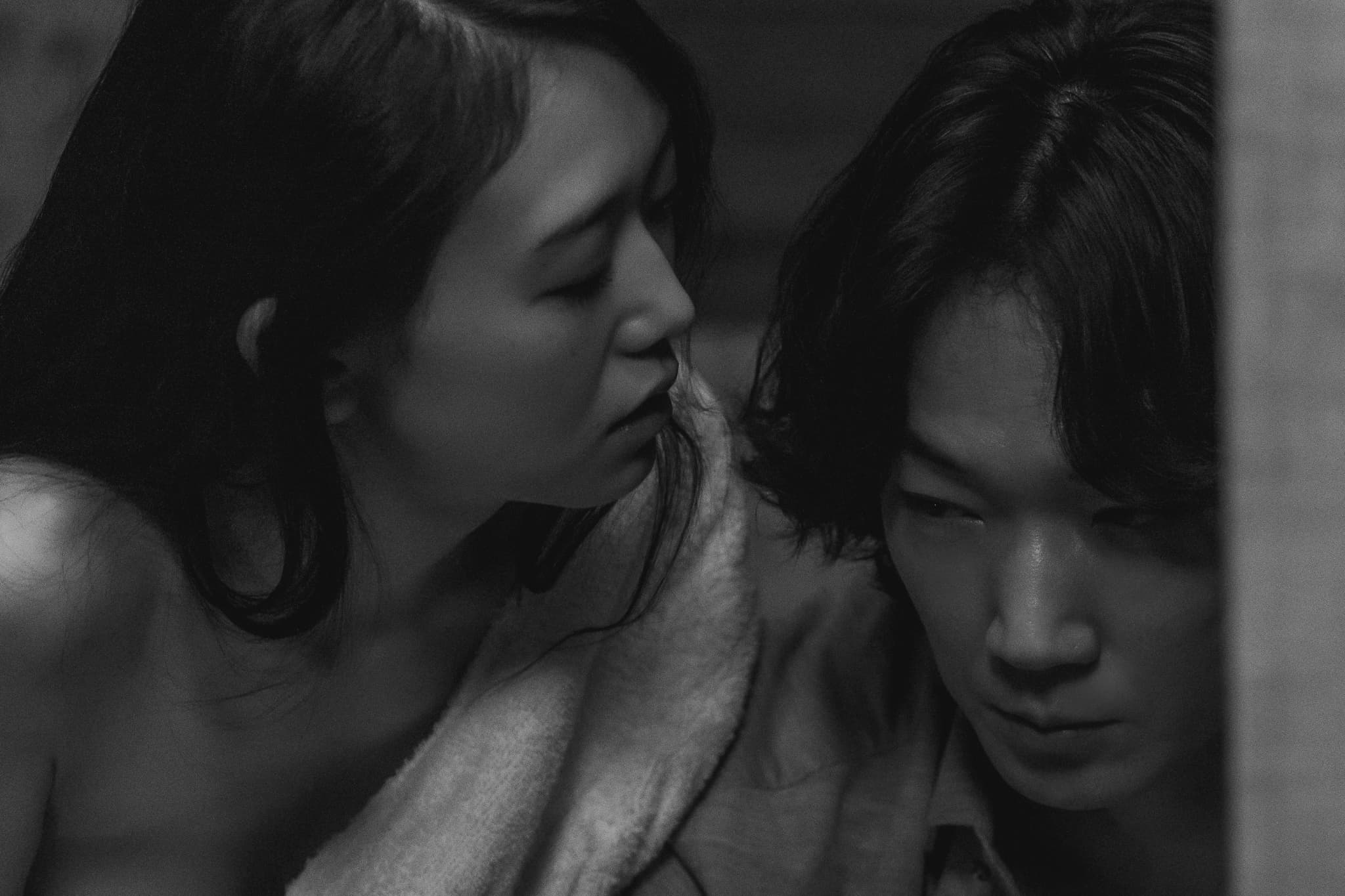 いよいよ公開！荒井晴彦監督×綾野剛主演『星と月は天の穴』の魅力