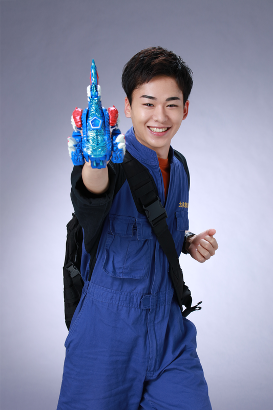 7月放送スタート『ウルトラマンオメガ』、ソラトのバディは“怪獣を操る”地球人！